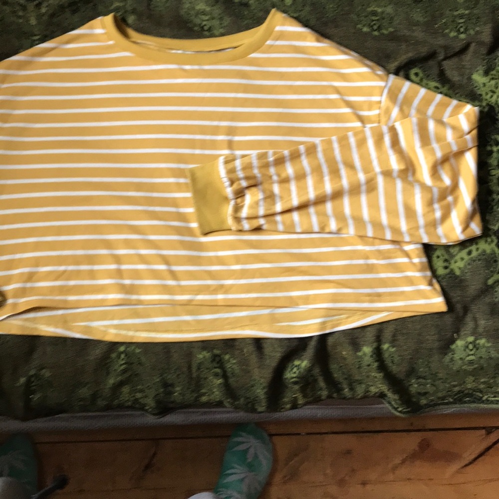 Cropped long sleeve